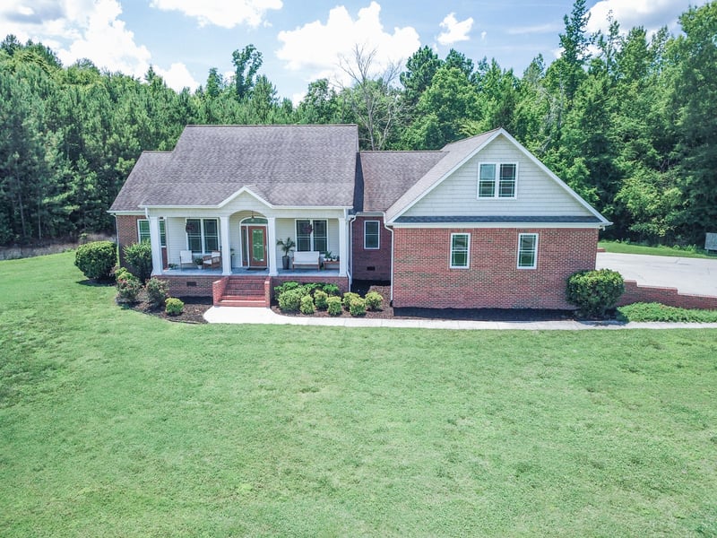 107 Denise Ave, Bridgeport, AL 35740