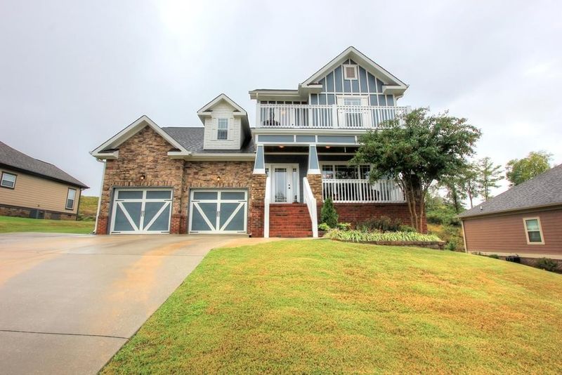232 Vineyard Blvd, Ringgold, GA 30736