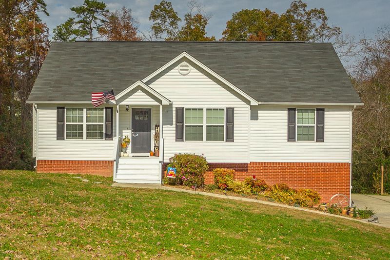 14 Johns Dr, Ringgold, GA 30736