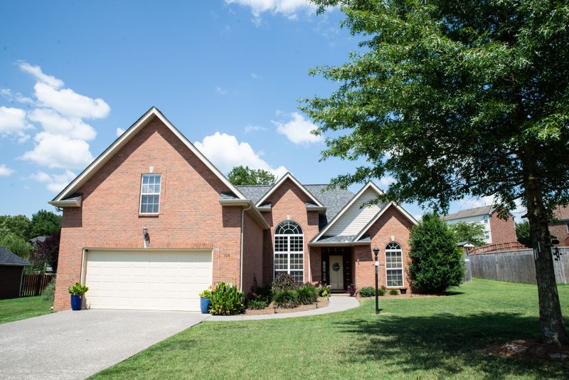106 Normandy Dr, Mount Juliet, TN 37122