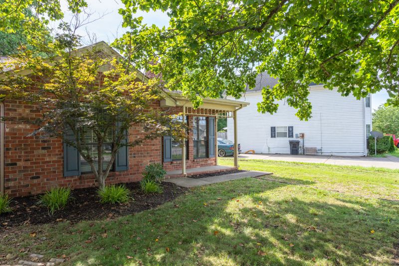 520 Westgate Blvd, Murfreesboro, TN 37128