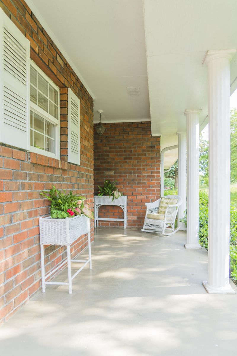 1900 Barrett Dr, Fort Oglethorpe, GA 30742