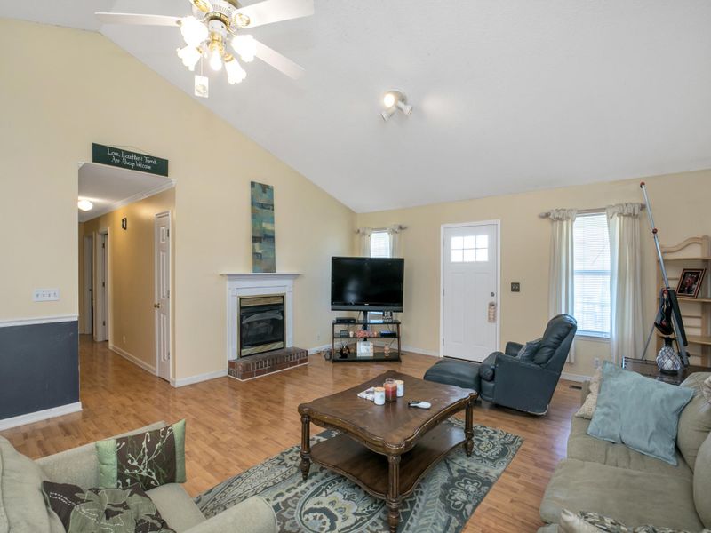 81 Mountain Creek Dr, Ringgold, GA 30736