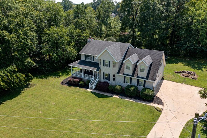 75 Lori Ln, Ringgold, GA 30736