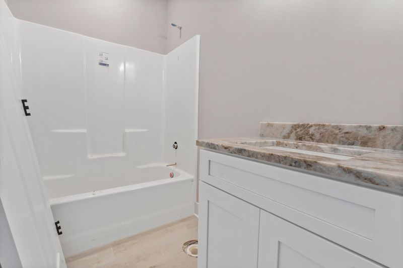 209 Ginger Lake Dr, Rock Spring, GA 30739