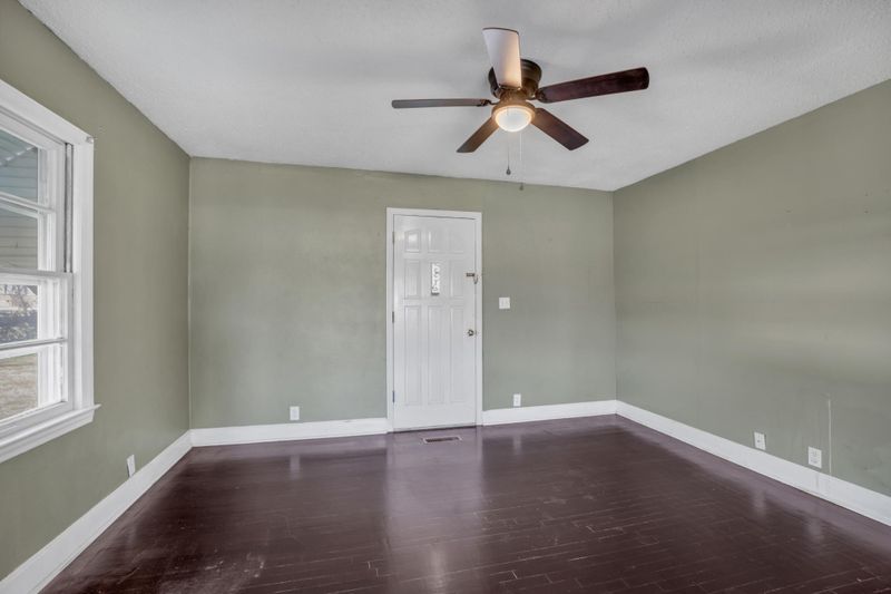 103 Gracie Ave, Fort Oglethorpe, GA 30742