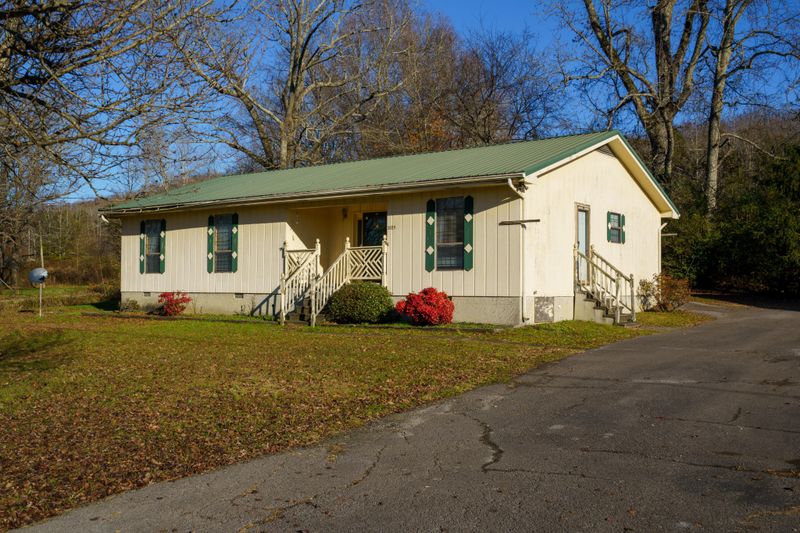 2025 Ringgold Rd, La Fayette, GA 30728