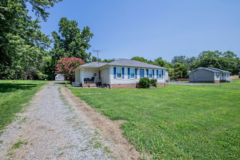 4230 Kinneys Rd, Springfield, TN 37172