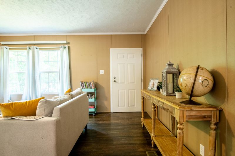 2480 Graysville Rd, Ringgold, GA 30736
