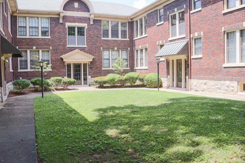1711 18th Ave S #E3, Nashville, TN 37212