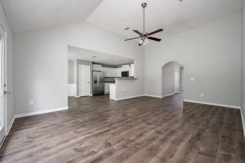 1430 Halverson Dr, Murfreesboro, TN 37128