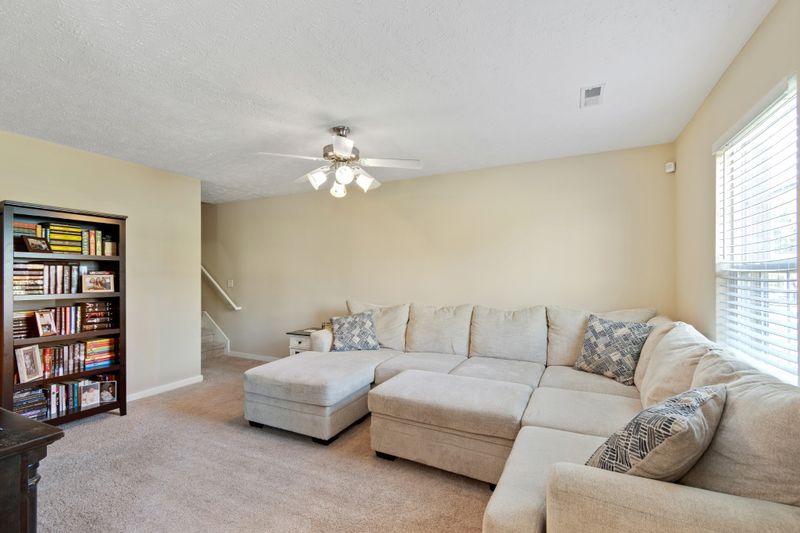 120 Breeze Dr, Murfreesboro, TN 37129