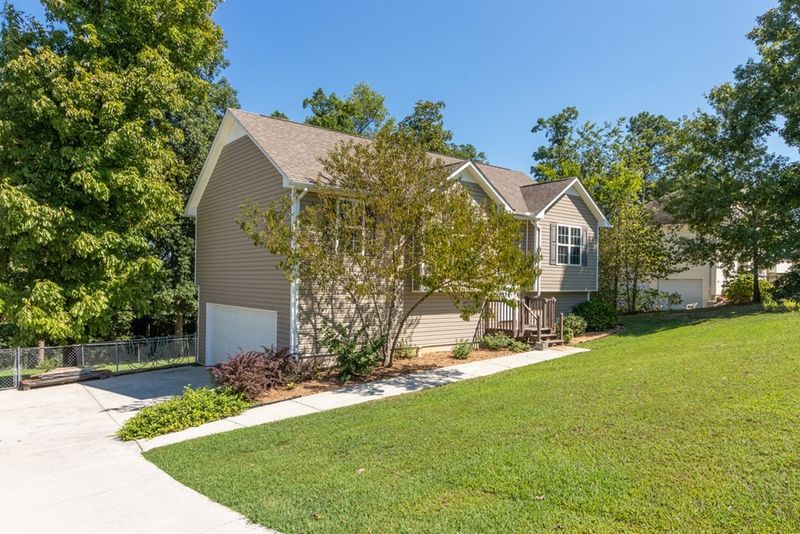 340 Brody Dr NE, Resaca, GA 30735
