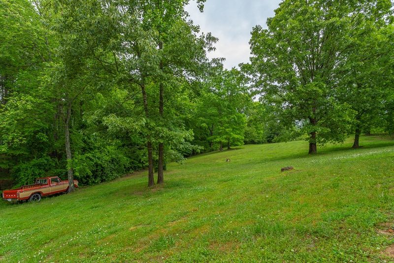 271 Megan Dr, Dalton, GA 30721