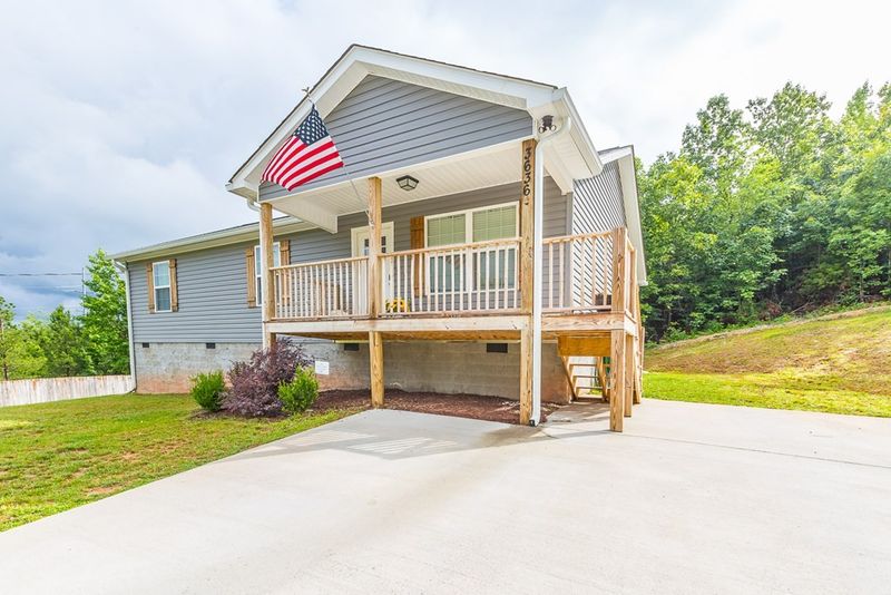 3636 Reed Rd, Tunnel Hill, GA 30755