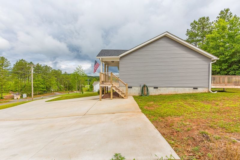 3636 Reed Rd, Tunnel Hill, GA 30755