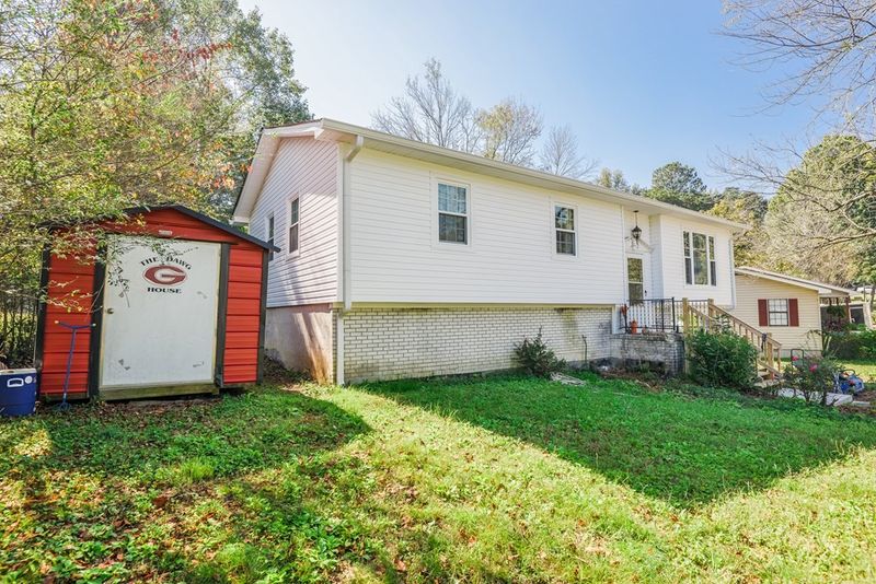 400 Beech Ct, Dalton, GA 30721