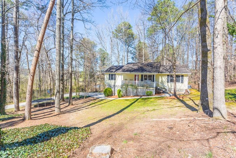 2888 Rebecca Cir, Rocky Face, GA 30740