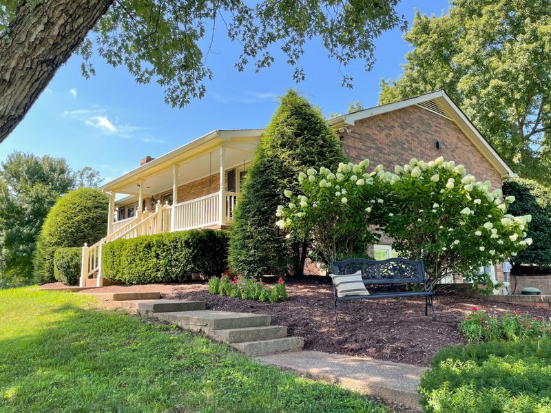 3976 E Mcewen Dr, Franklin, TN 37067