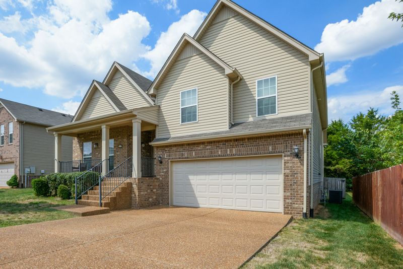 1532 Sunbeam Dr, Antioch, TN 37013