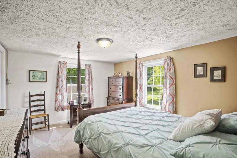 161 S Palmers Chapel Rd, White House, TN 37188