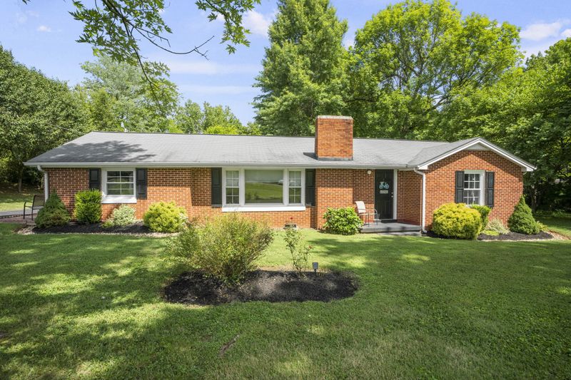161 S Palmers Chapel Rd, White House, TN 37188