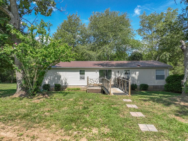 3733 Sandy Springs Rd, Springfield, TN 37172