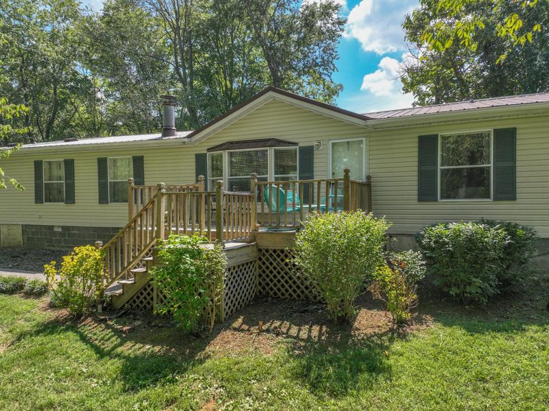 3733 Sandy Springs Rd, Springfield, TN 37172