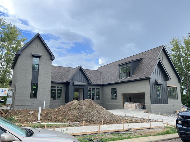 2186 Burgin Dr, Thompsons Station, TN 37179