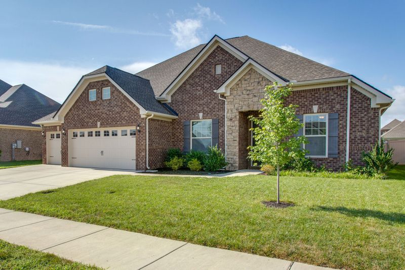 918 Covenant Blvd, Murfreesboro, TN 37128