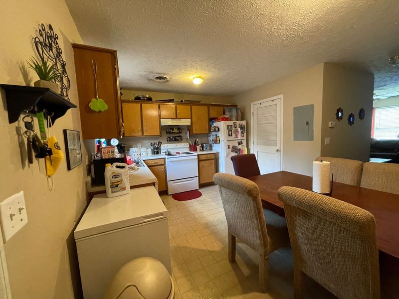 1461 Benley Dr, Murfreesboro, TN 37130