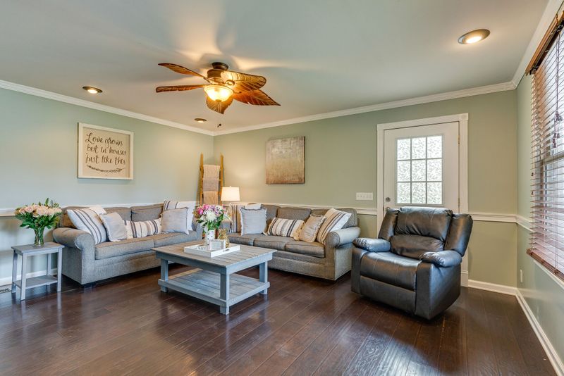 207 Cofer Dr, Springfield, TN 37172
