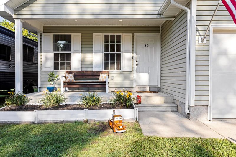 100 Mineola Ave, Rossville, GA 30741