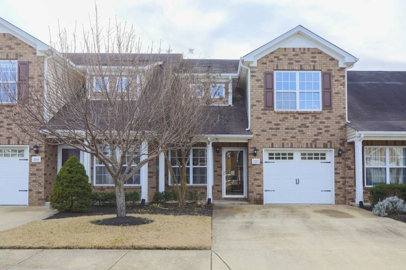 3317 Risen Star Dr, Murfreesboro, TN 37128