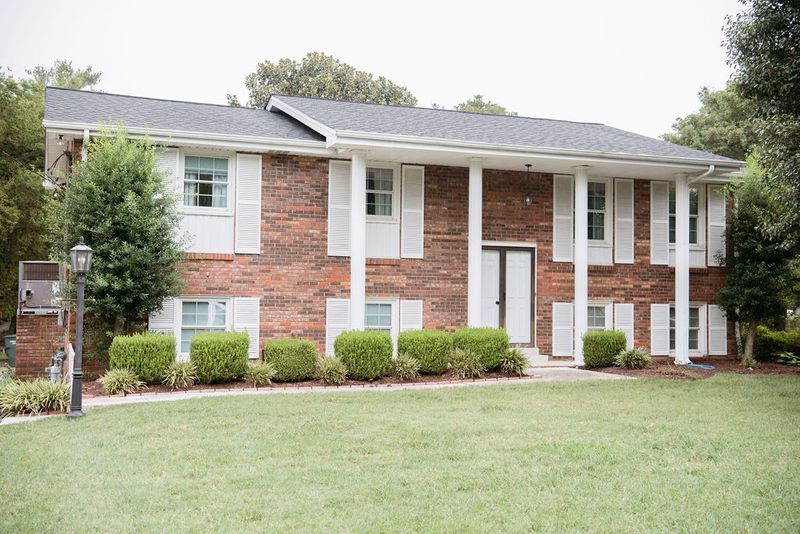 4464 Baton Rouge Dr, Hermitage, TN 37076