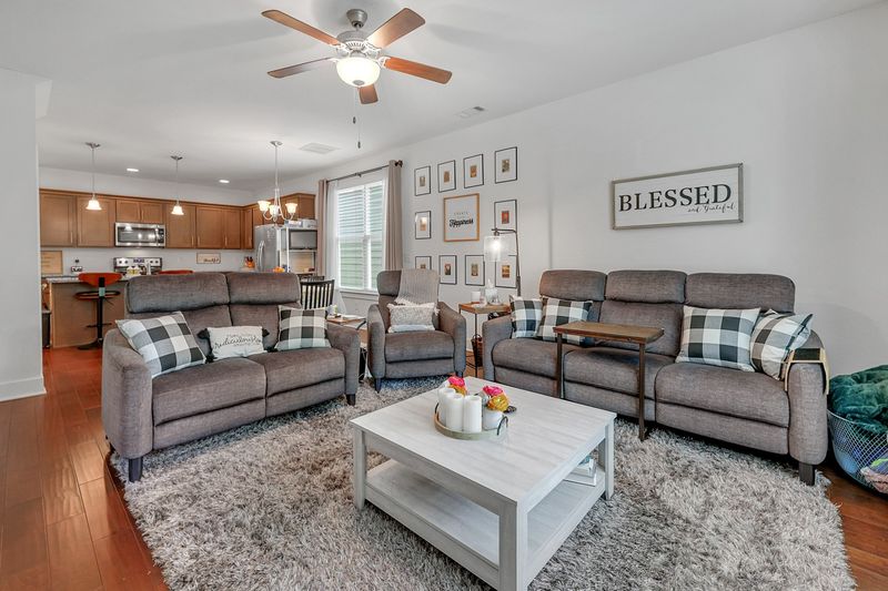 1325 Sula Dr, Hermitage, TN 37076