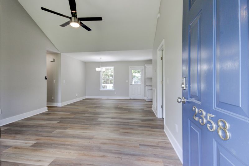 2358 Old Greenbrier Pike, Greenbrier, TN 37073