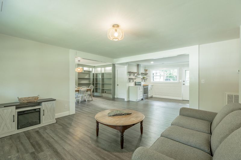 212 Robert E Lee St, Fort Oglethorpe, GA 30742