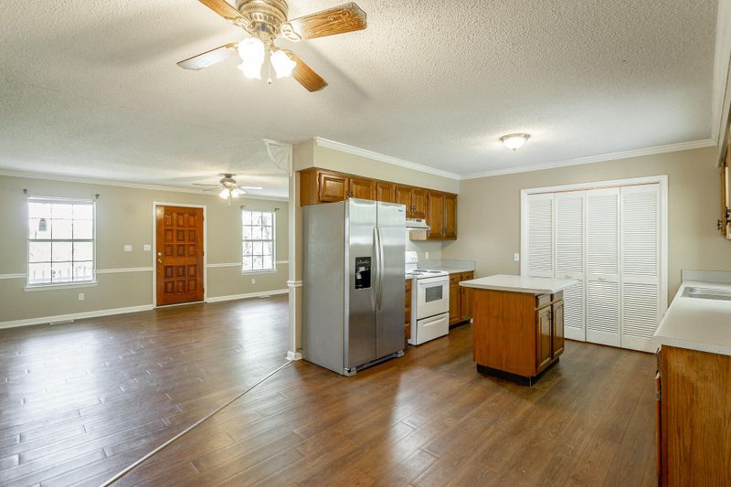 897 Dietz Rd, Ringgold, GA 30736