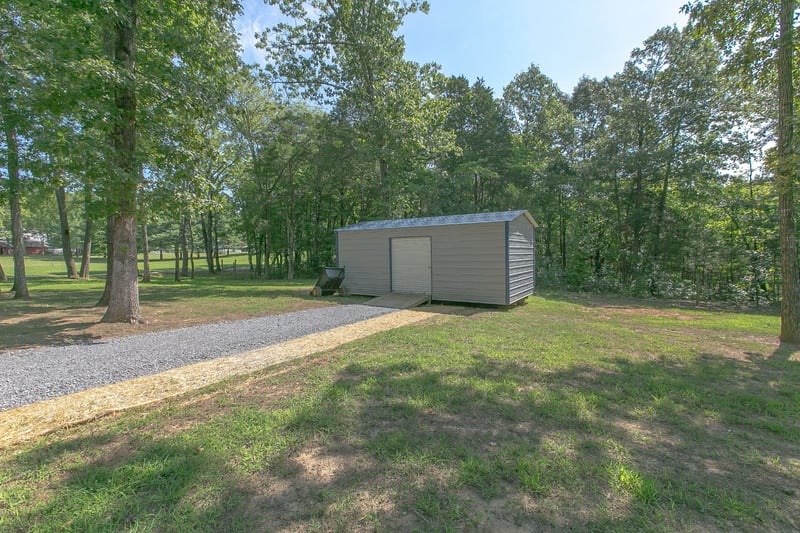 8798 Link Rd, Christiana, TN 37037