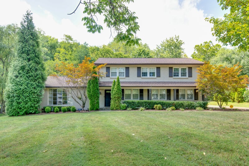 817 Forest Hills Dr, Nashville, TN 37220