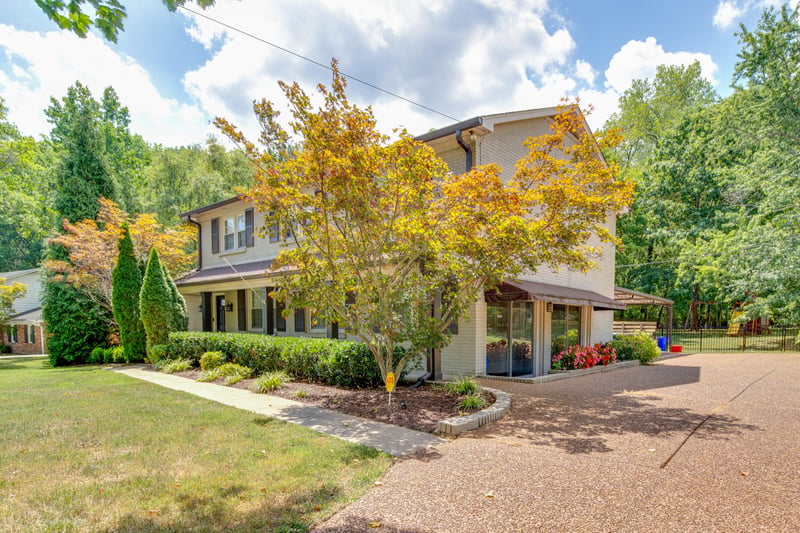 817 Forest Hills Dr, Nashville, TN 37220