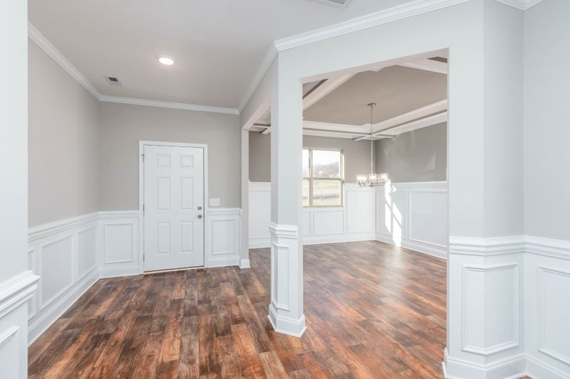 1059 E Piney Rd, Dickson, TN 37055