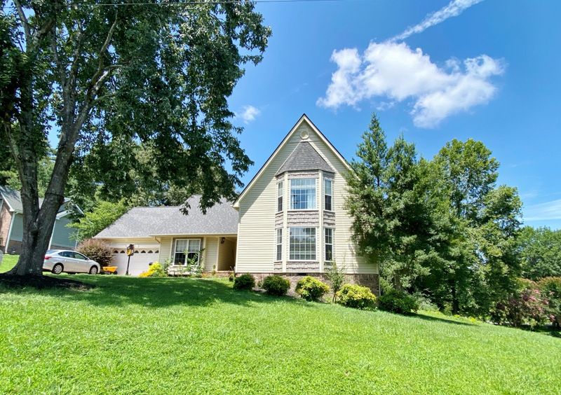 124 Oak Trl, Chickamauga, GA 30707