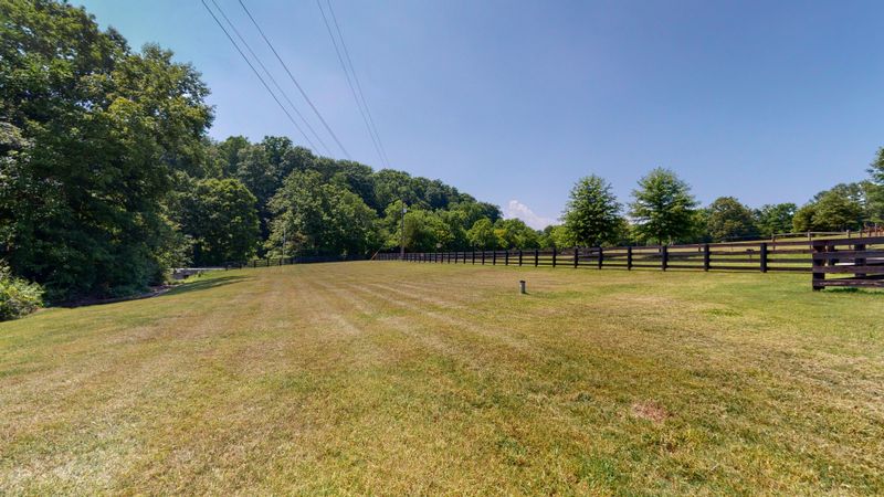 7401 Liberty Rd, Fairview, TN 37062