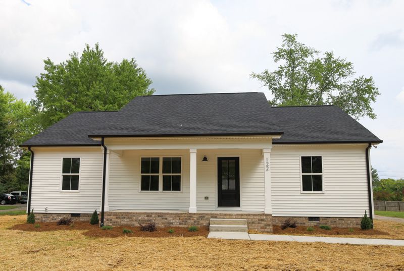 122 Brentlawn Dr, Springfield, TN 37172