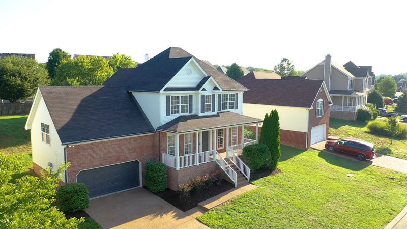 2284 Dewey Dr, Spring Hill, TN 37174