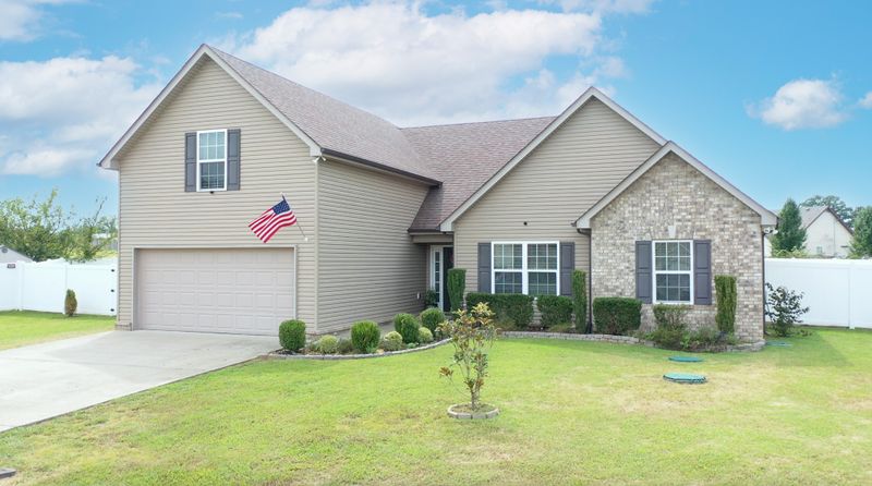 106 Gateway Ct, Murfreesboro, TN 37127