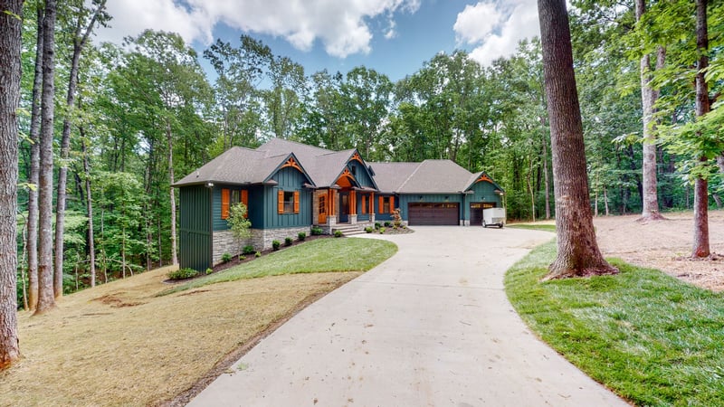 1525 Bakers Work Rd, Burns, TN 37029