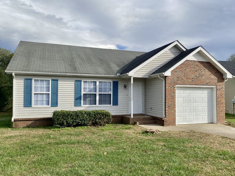 1119 Melvin Dr, Murfreesboro, TN 37128